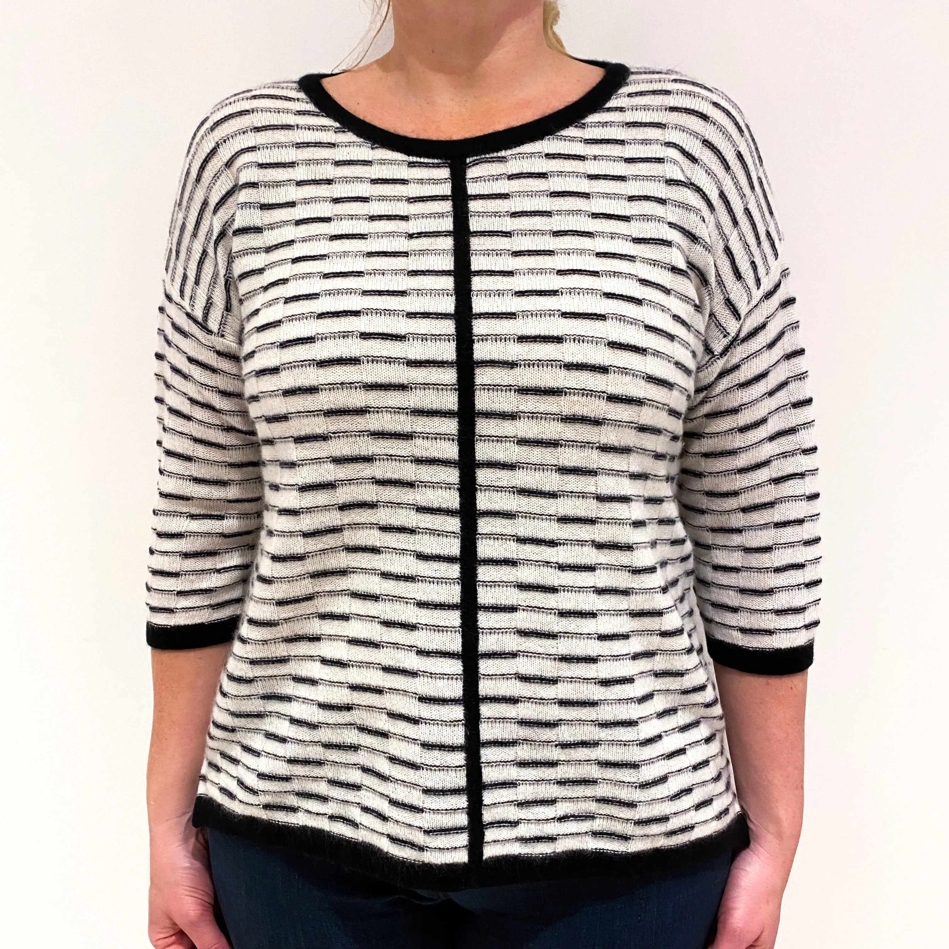 Cream Black 3/4 Sleeved Patterned Cashmere Crew Neck Jumper Large